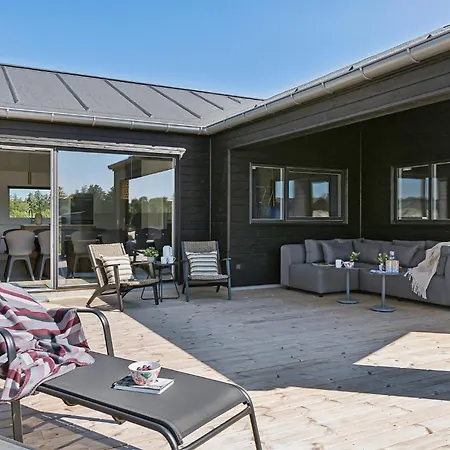 7 Bedroom Awesome In